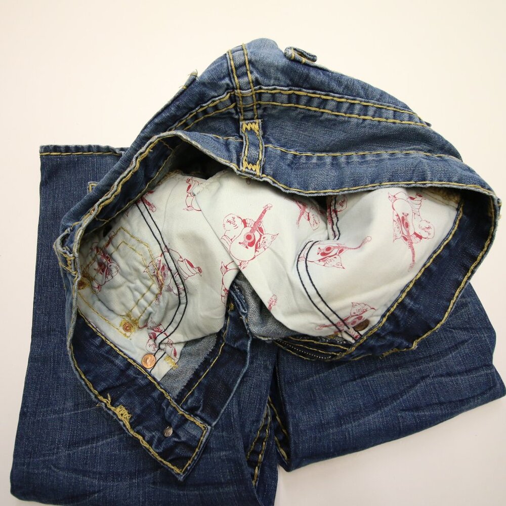 True Religion Billy Super T Thick Stitch Blue Jeans Mens 31 USA Fades Flap Boot - Picture 11 of 16